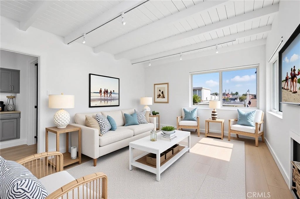 Photo of Listing #SB25106537