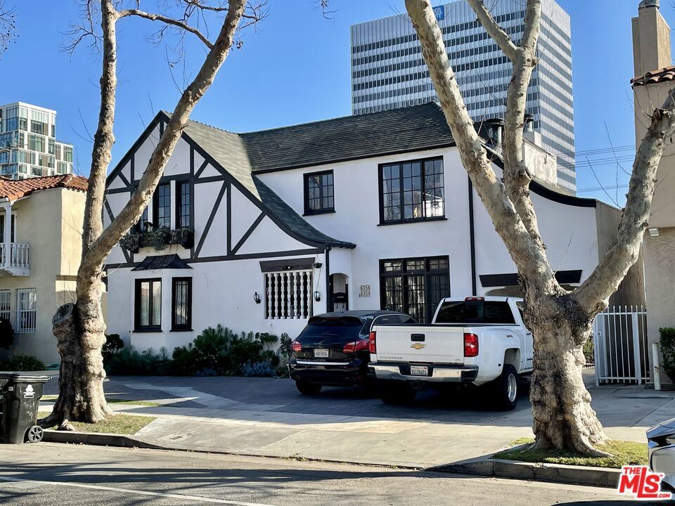 Photo of Listing #25537475