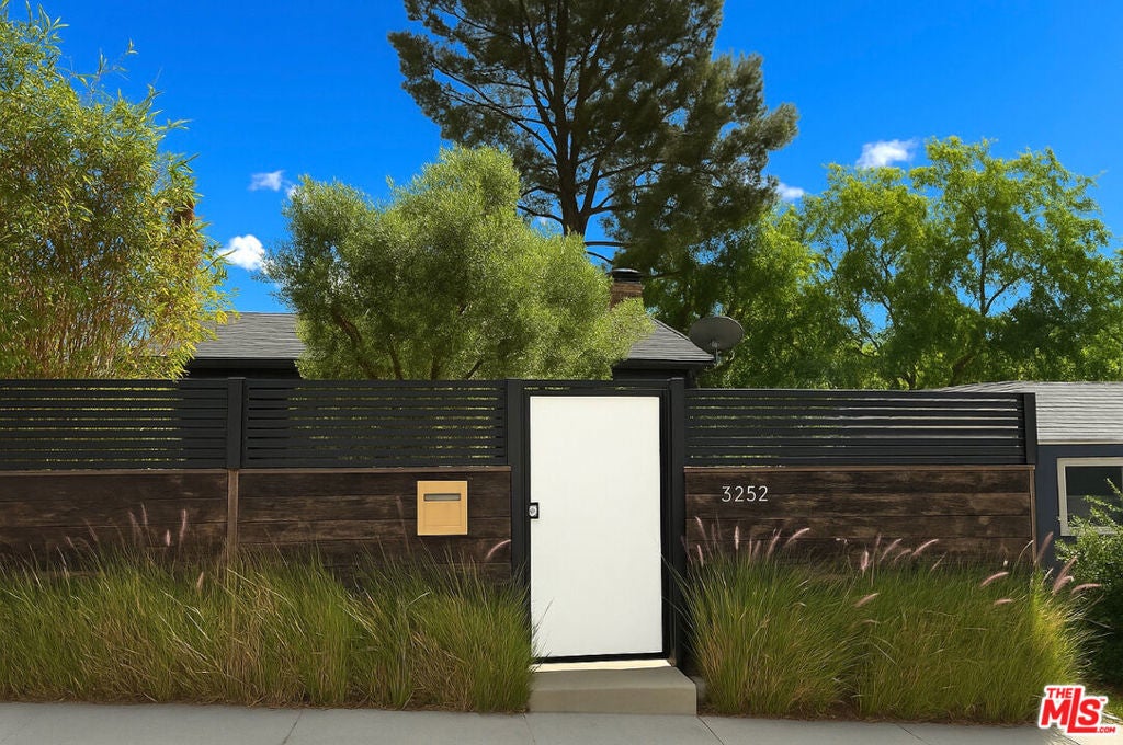 Photo of Listing #25537805