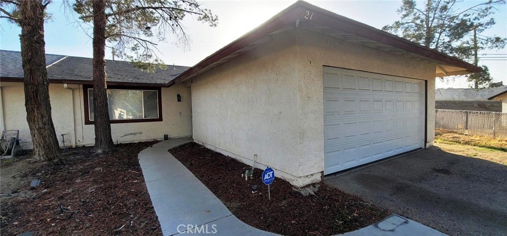 Photo of Listing #IV25106928