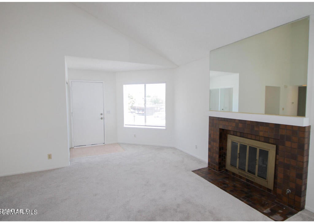 Photo of Listing #225002379