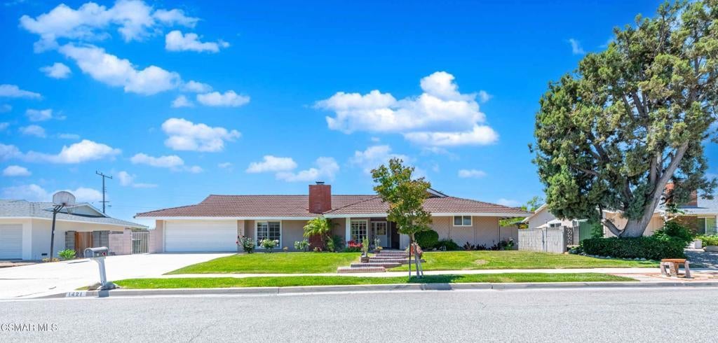 Photo of Listing #225002381