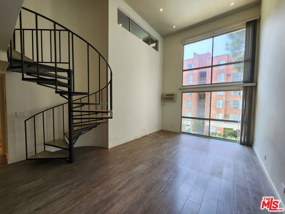 Photo of Listing #25538729