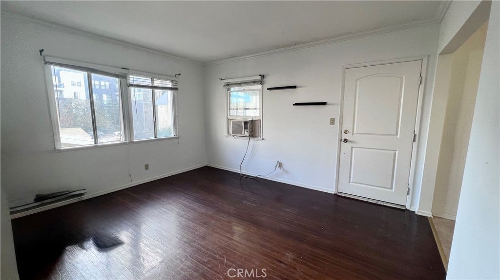 Photo of Listing #SR25107515