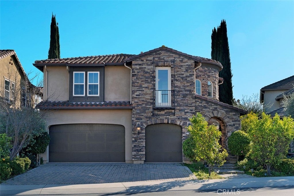 Photo of Listing #OC25095235