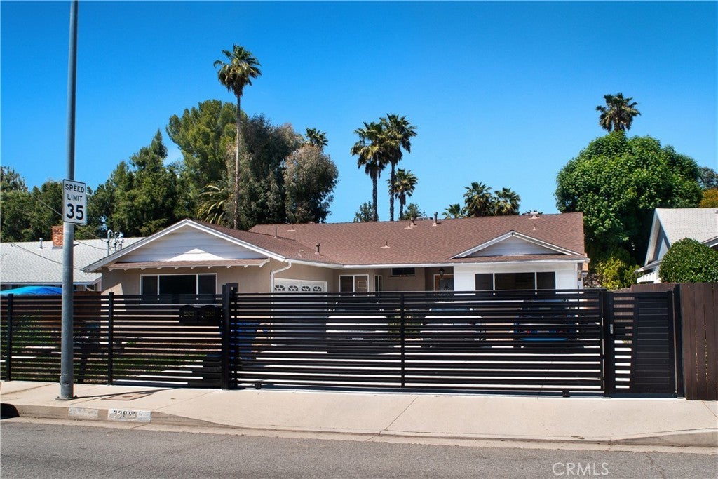 Photo of Listing #SR25107685