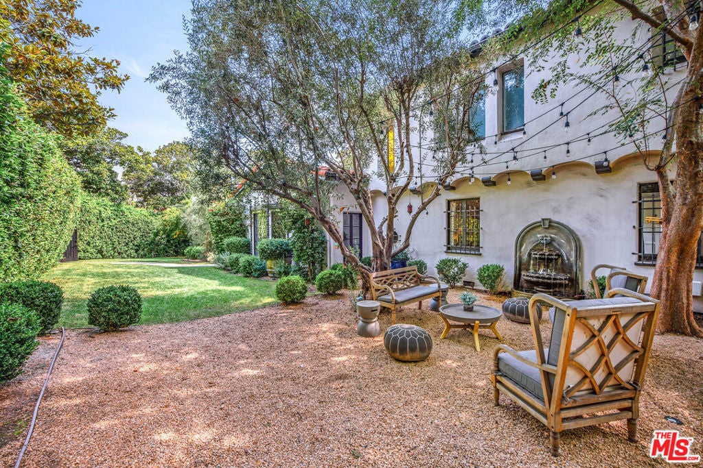 Photo of Listing #25537699