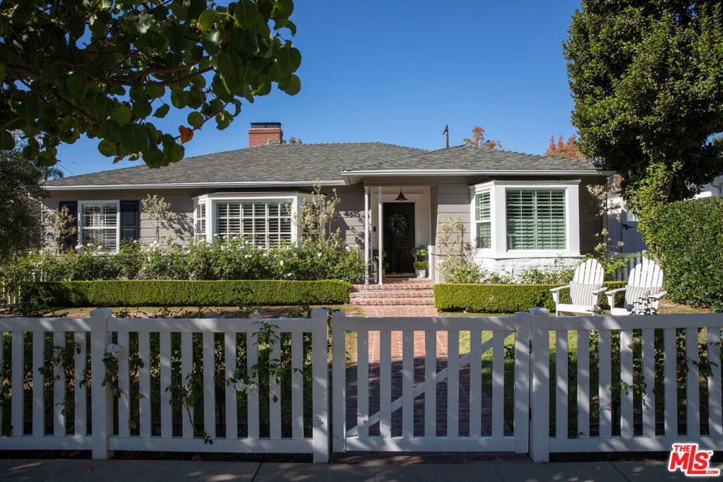 Photo of Listing #25535075