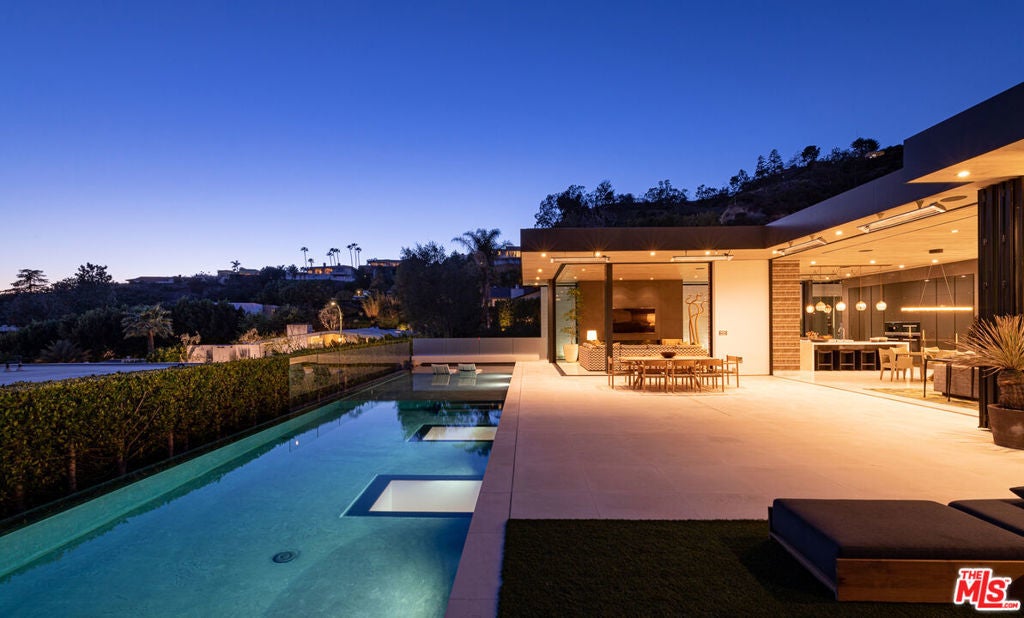 Photo of Listing #25539203