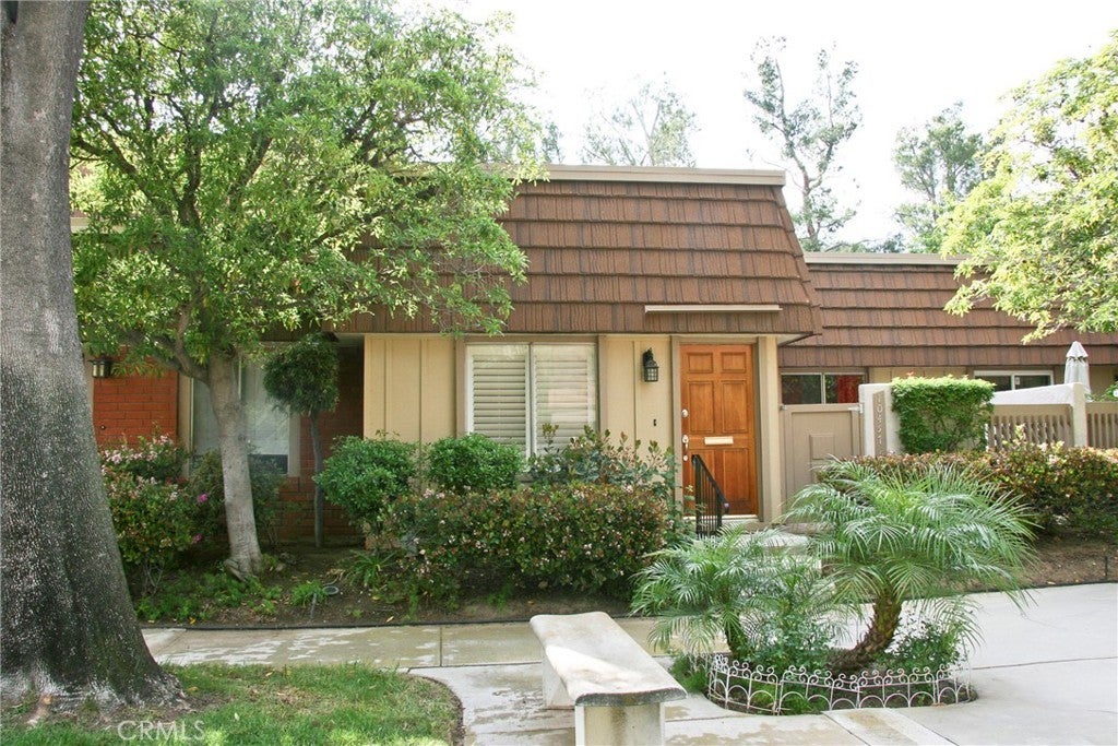 Photo of Listing #SR25109346