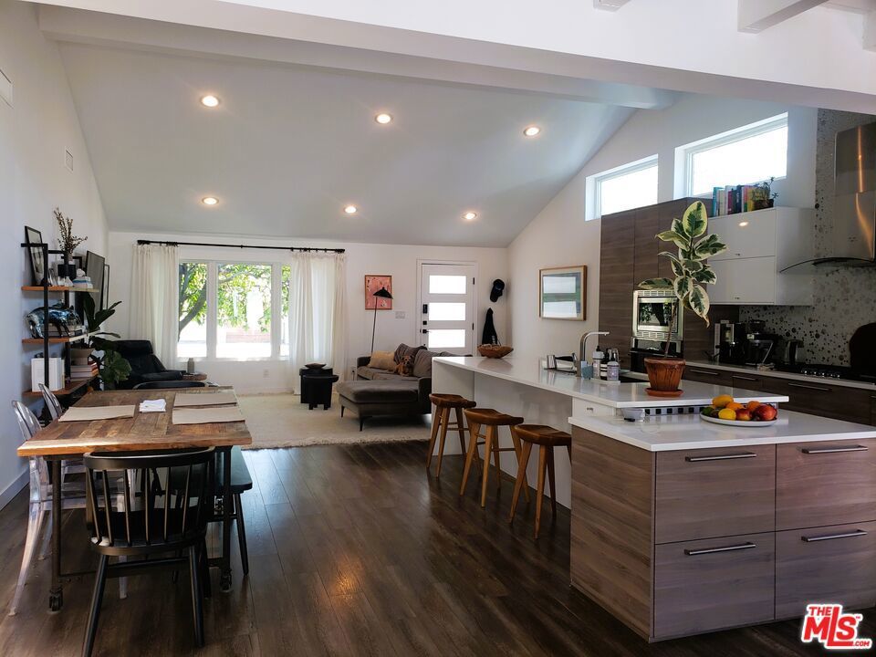 Photo of Listing #25539667