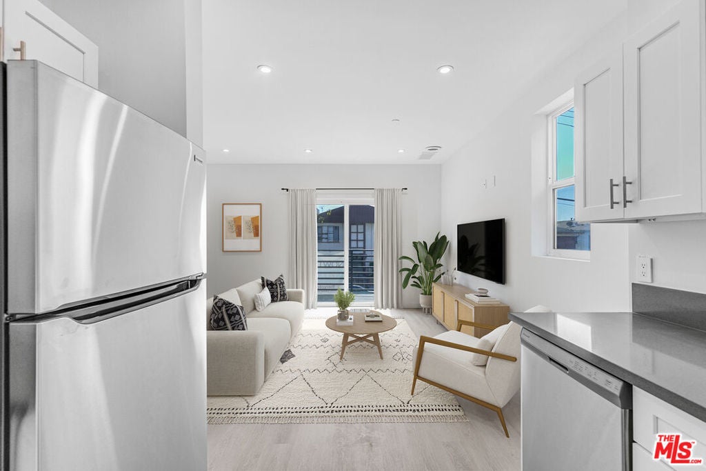 Photo of Listing #25540235