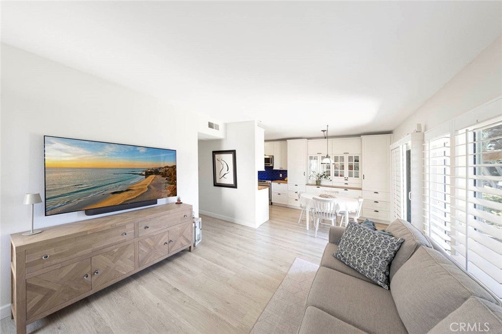 Photo of Listing #OC25110323