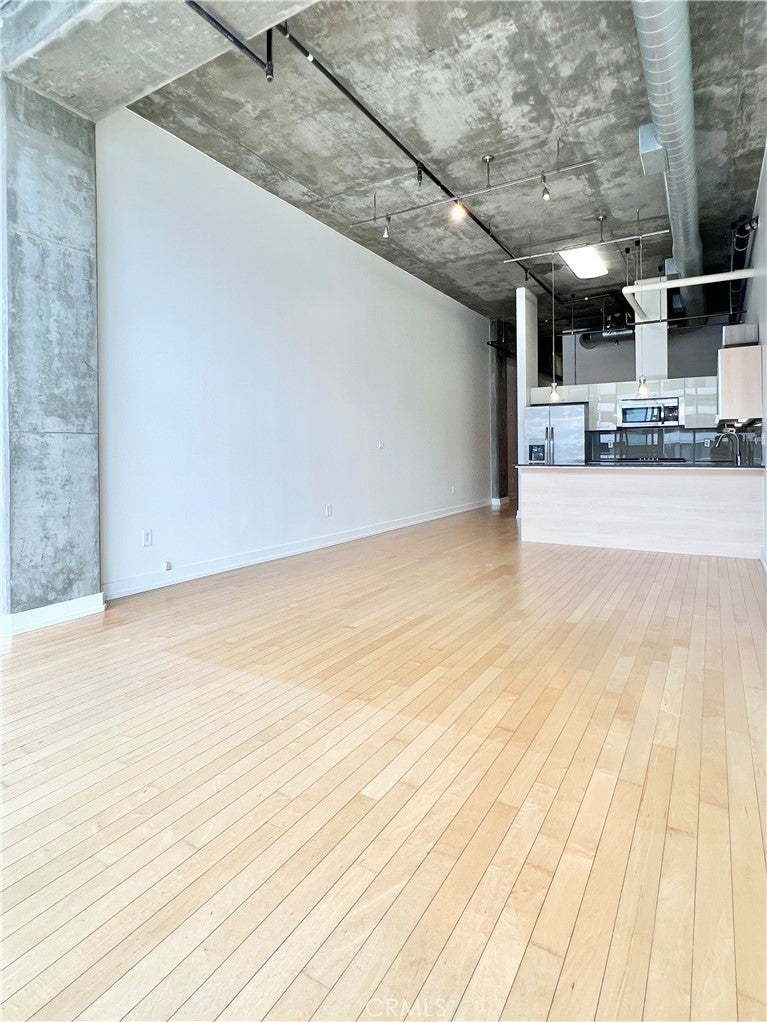 Photo of Listing #TR25110892