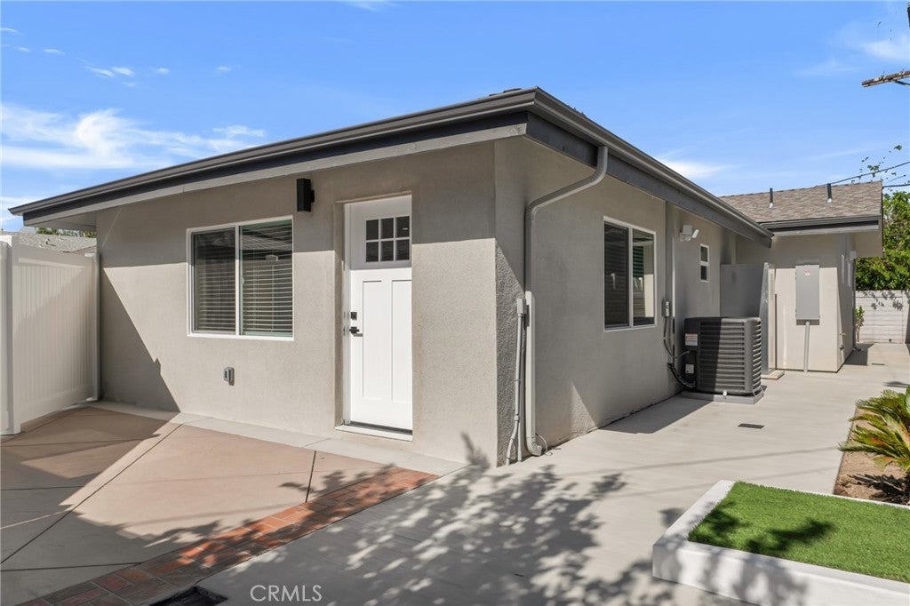 Photo of Listing #SR25111369