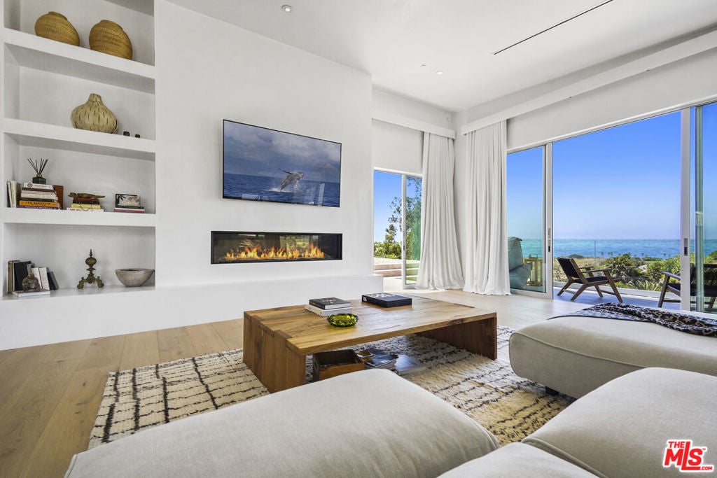 Photo of Listing #25541303