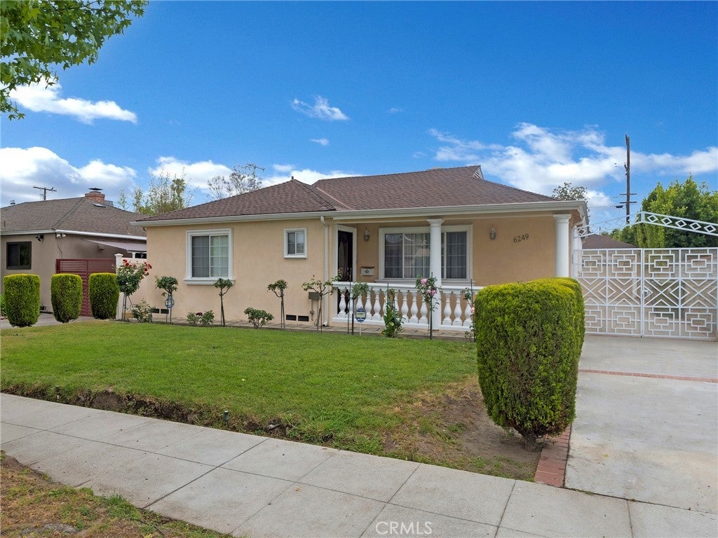 Photo of Listing #SR25112394