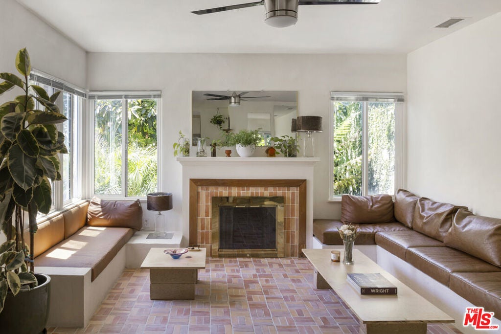 Photo of Listing #25538573