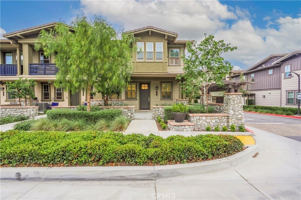 Photo of Listing #CV25113156