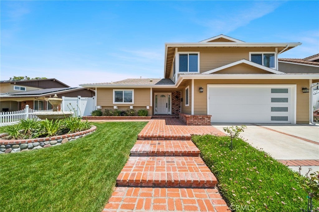 Photo of Listing #OC25111386