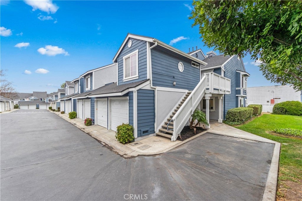 Photo of Listing #OC25111119