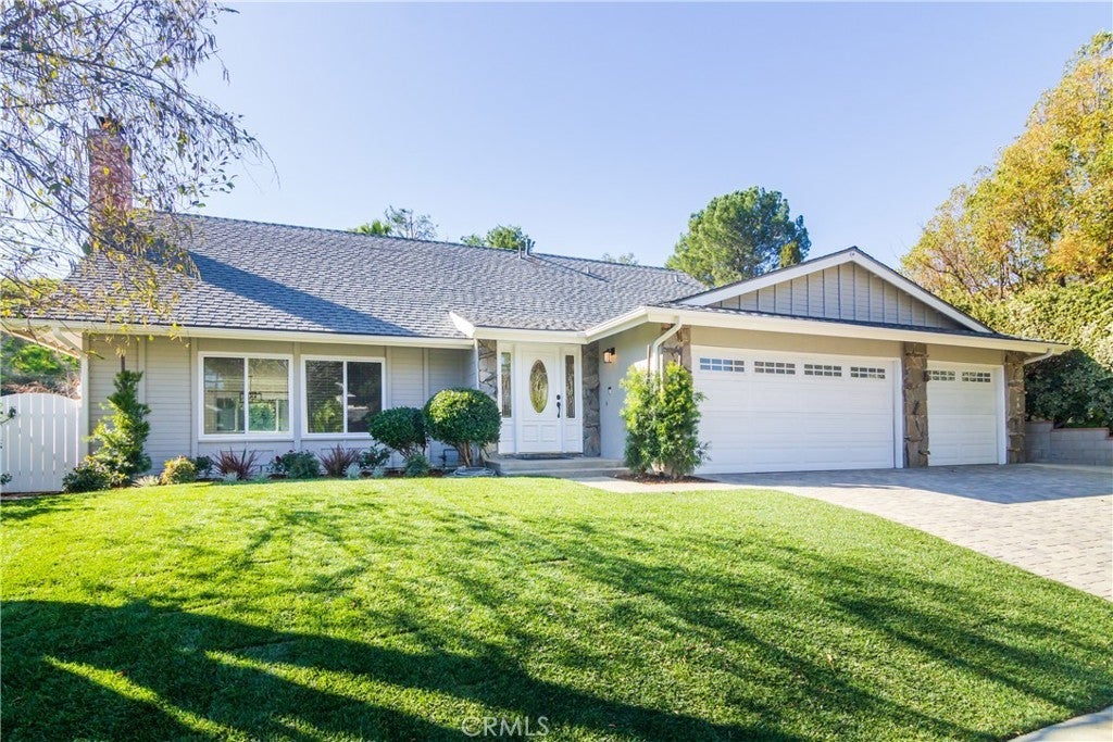 Photo of Listing #SR25112769