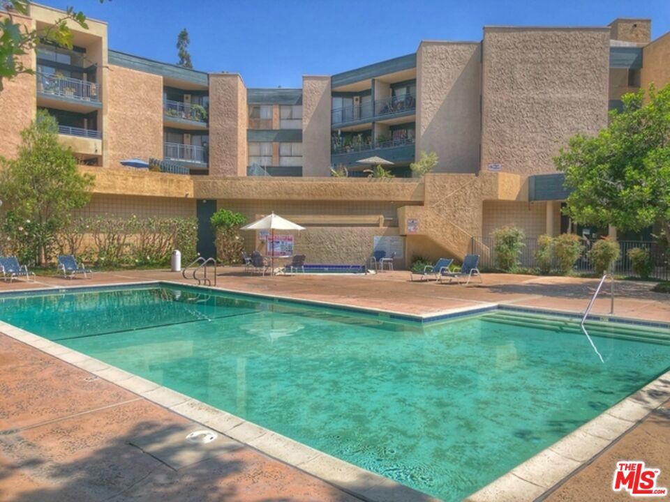 Photo of Listing #25541945