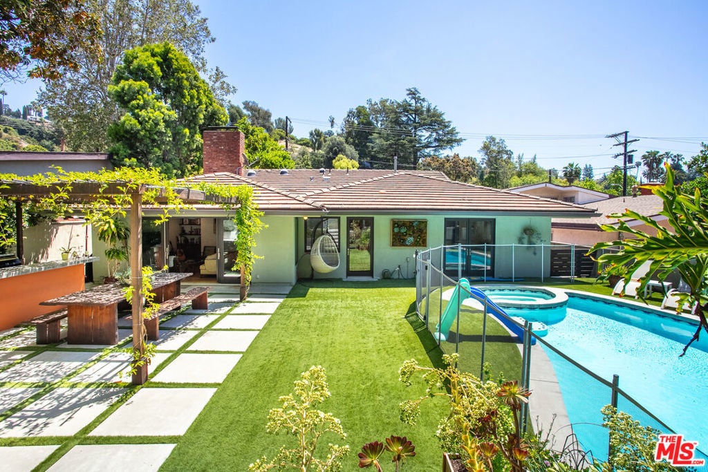 Photo of Listing #25534193