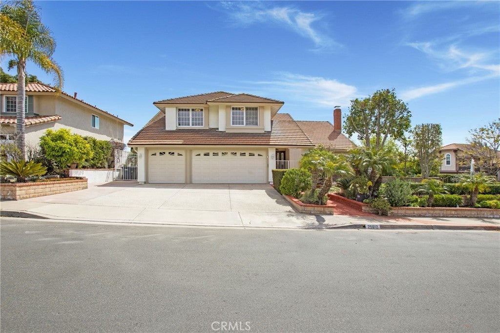 Photo of Listing #OC25105430