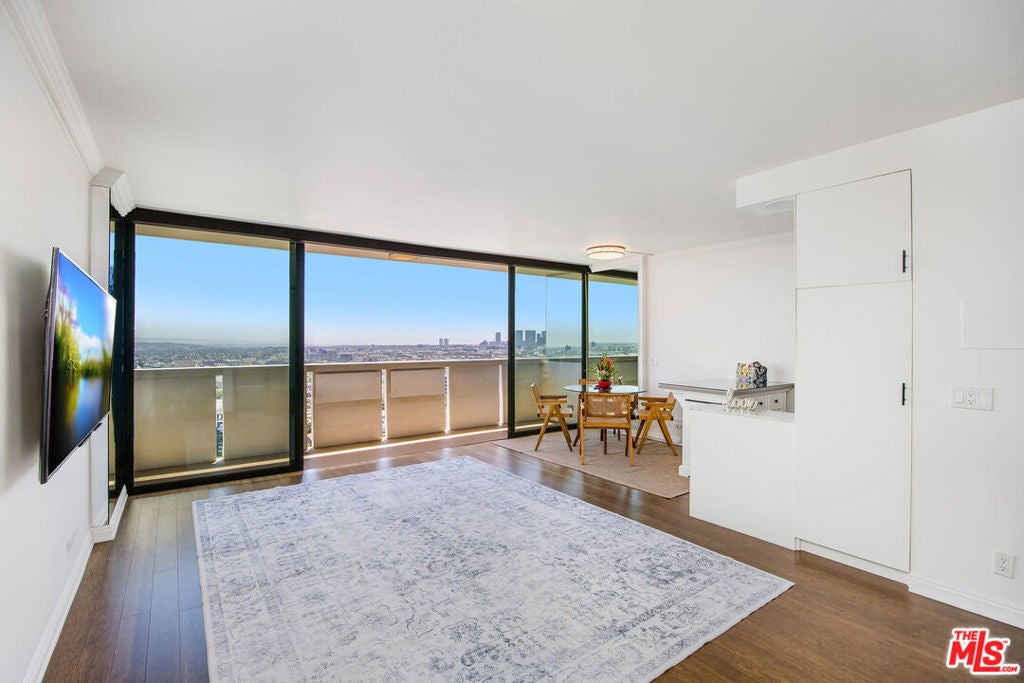 Photo of Listing #25542023