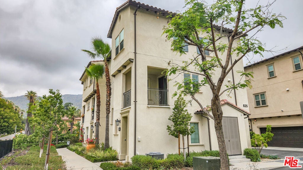 Photo of Listing #25540297