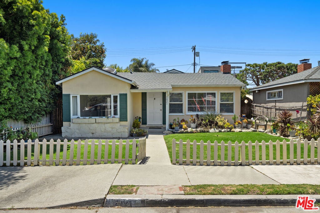 Photo of Listing #25542183