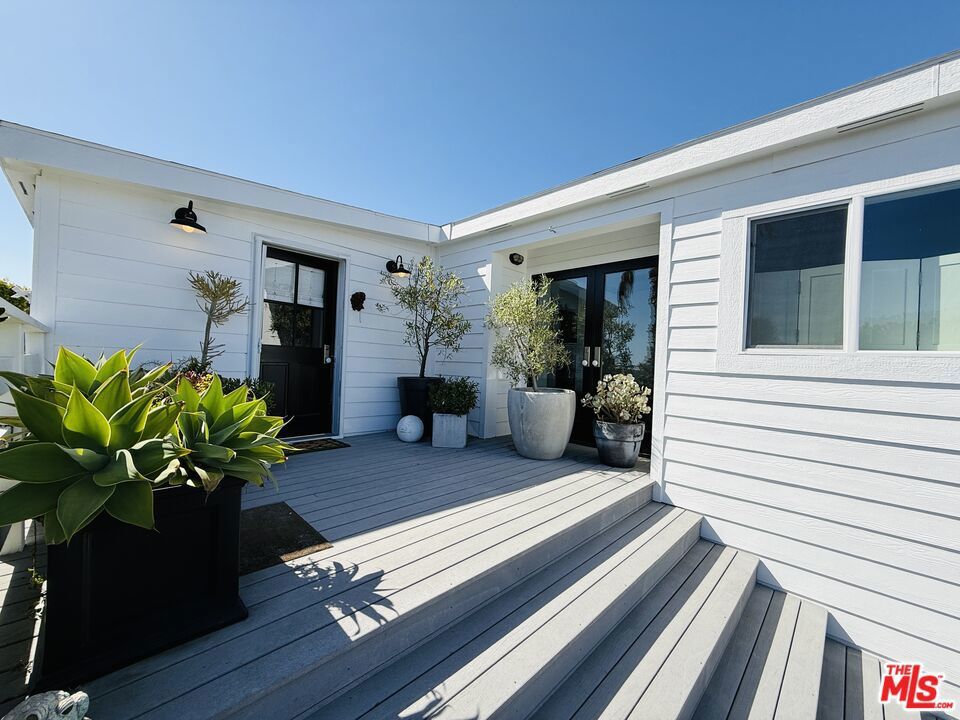 Photo of Listing #25542825