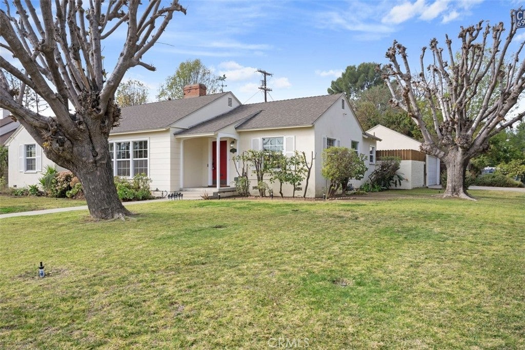 Photo of Listing #SR25115413