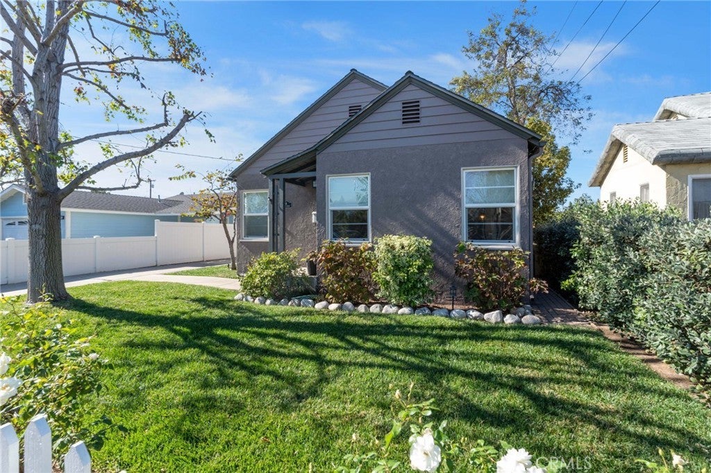 Photo of Listing #OC25116007