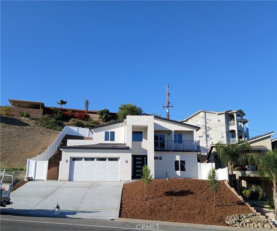 Photo of Listing #IV25116016