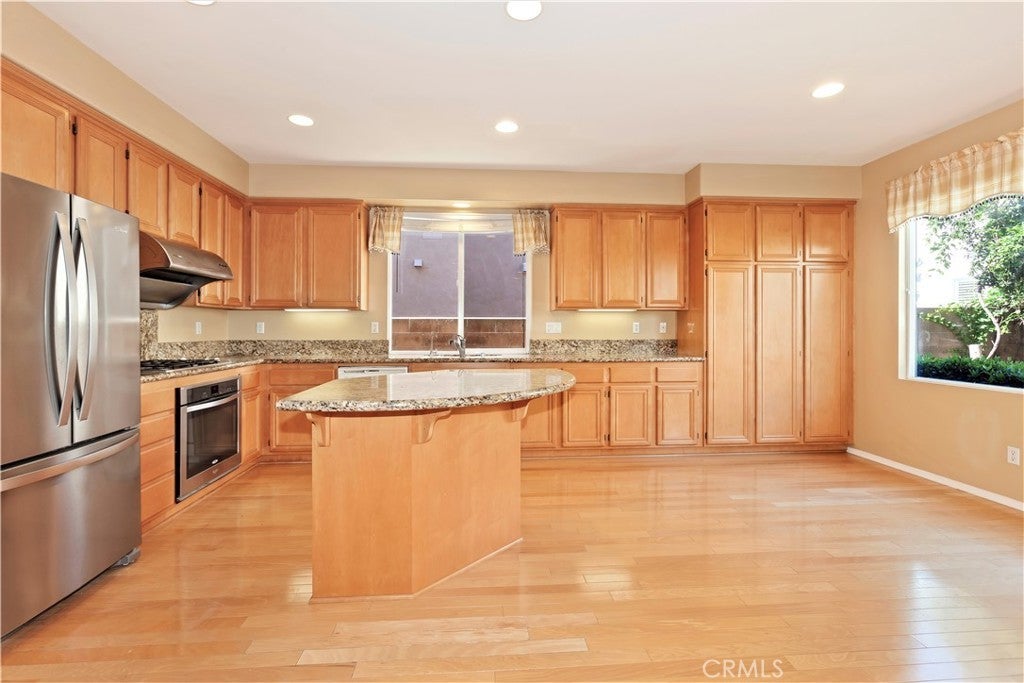 Photo of Listing #TR25116385