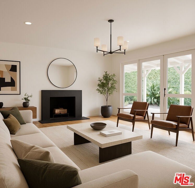 Photo of Listing #25543219