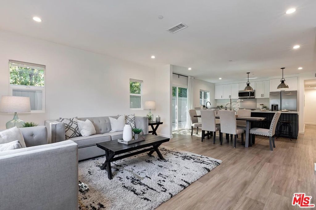 Photo of Listing #25541071