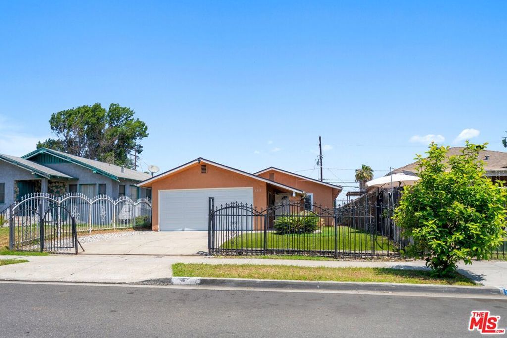 Photo of Listing #25543581