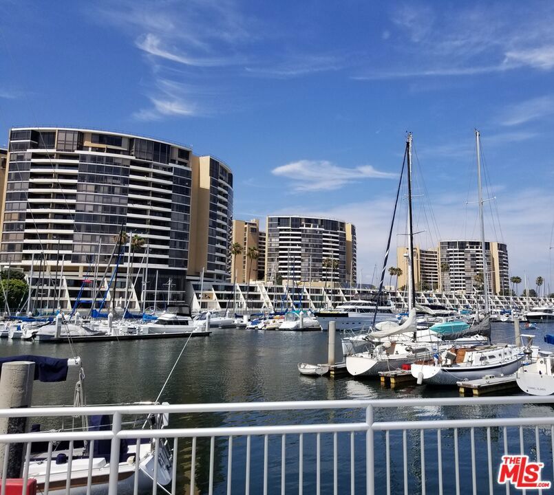 Photo of Listing #25543969