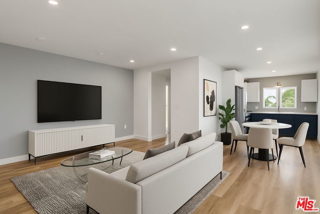 Photo of Listing #25544335