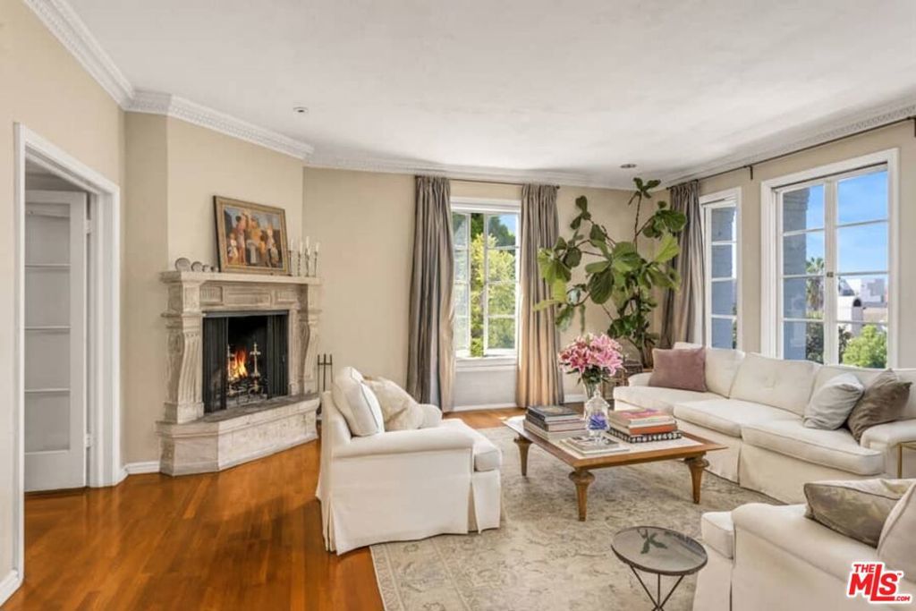 Photo of Listing #25544527