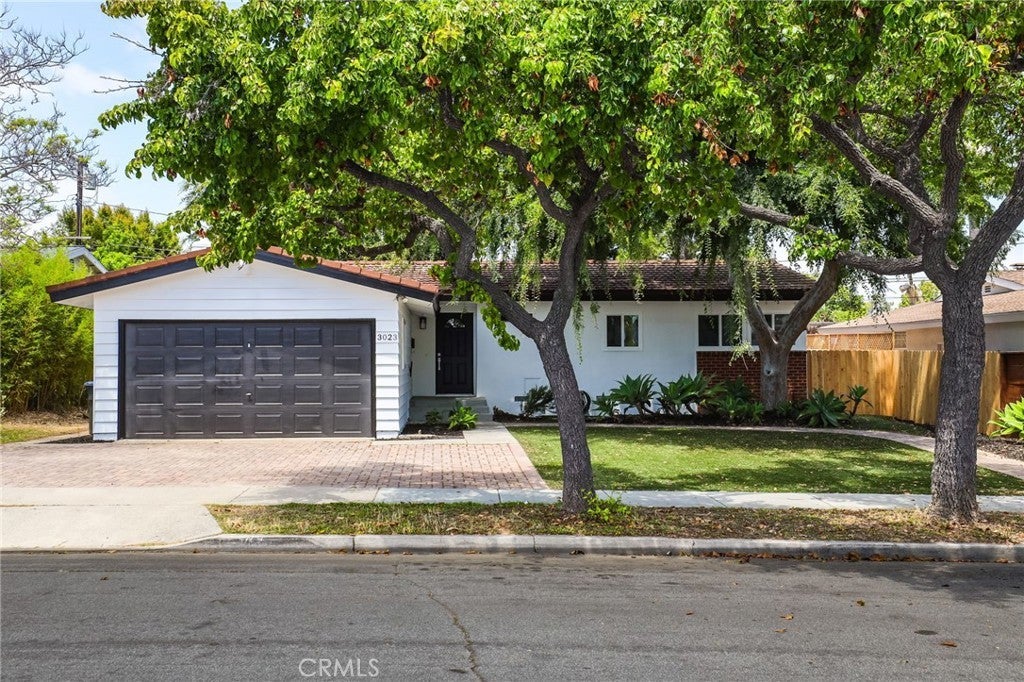 Photo of Listing #OC25118890