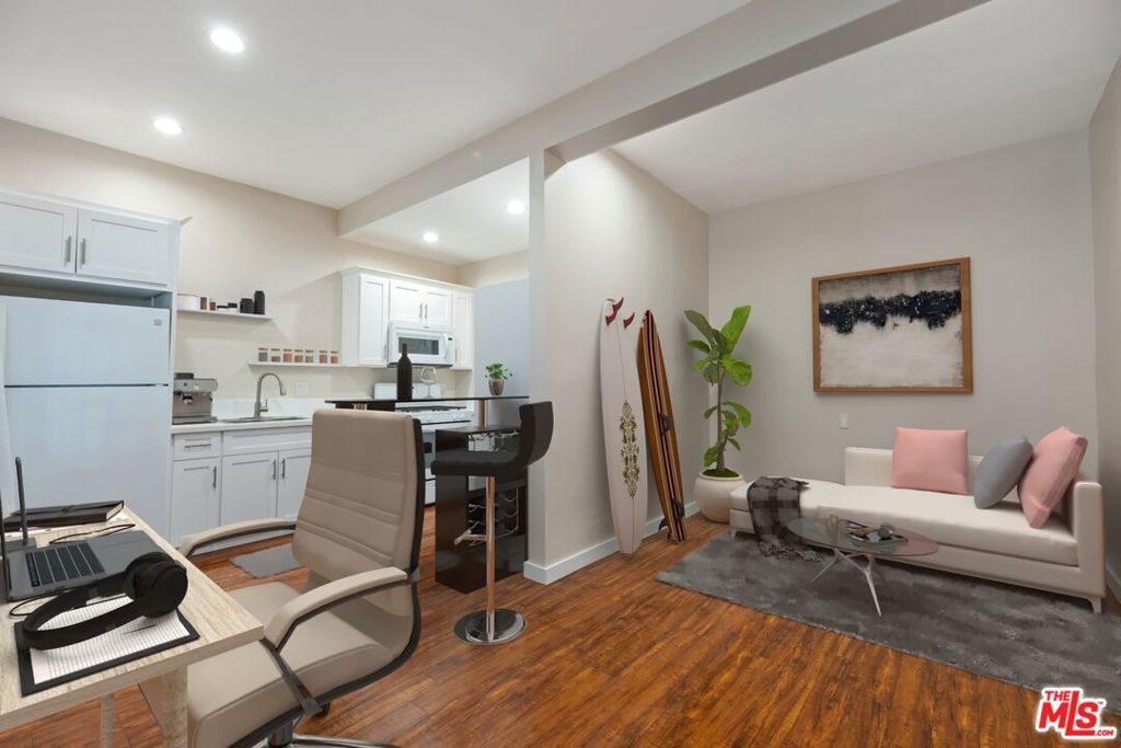 Photo of Listing #25544555