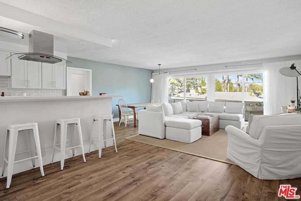 Photo of Listing #25544113