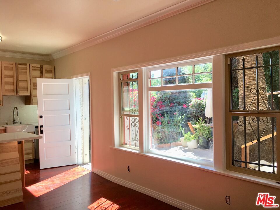 Photo of Listing #25545019