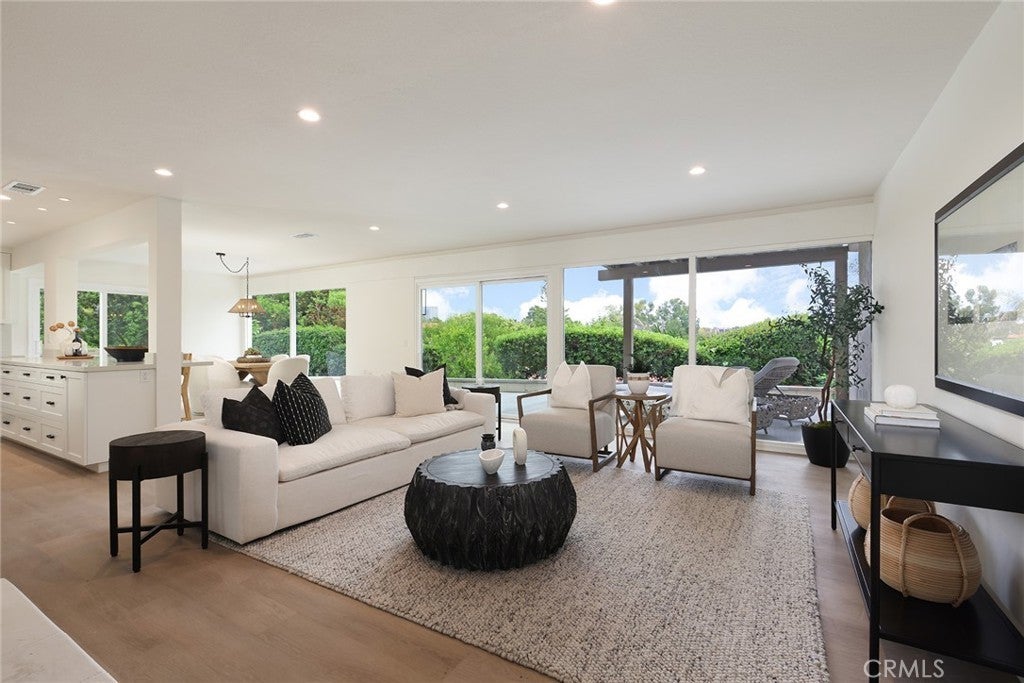 Photo of Listing #NP25119698