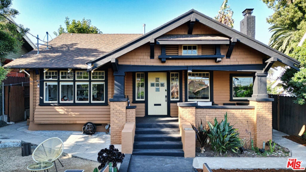 Photo of Listing #25545053