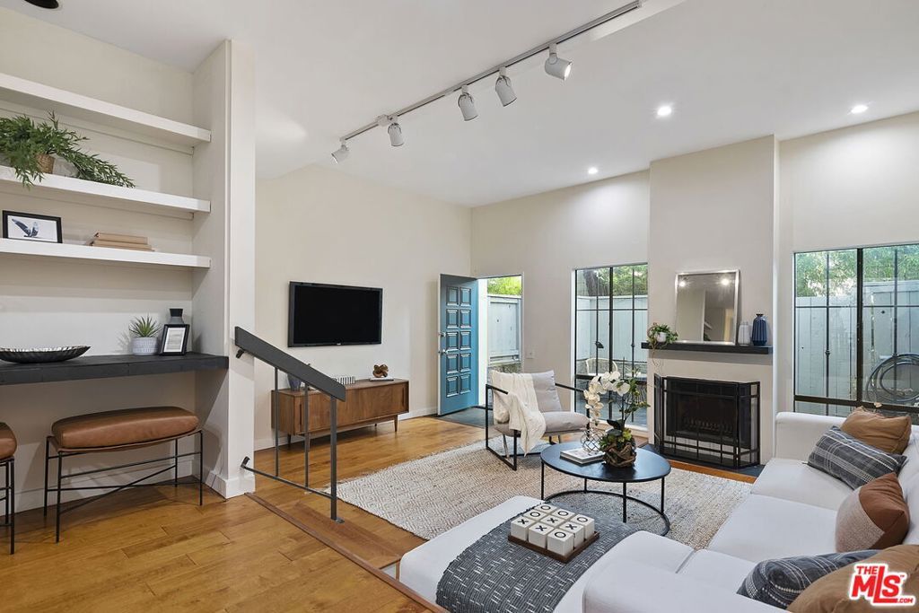 Photo of Listing #25545489